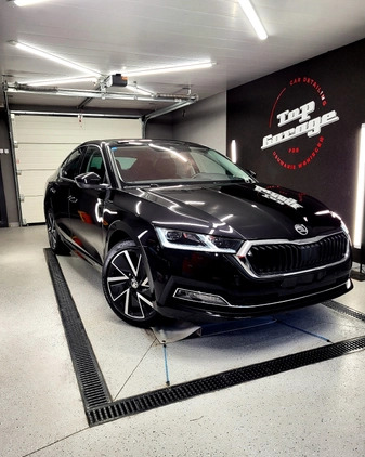 Skoda Octavia cena 105000 przebieg: 37300, rok produkcji 2022 z Białystok małe 137